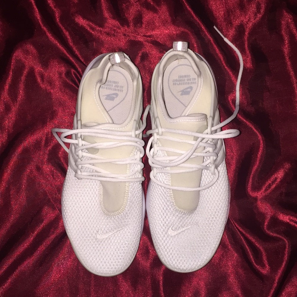 Worn once! White Nike prestos